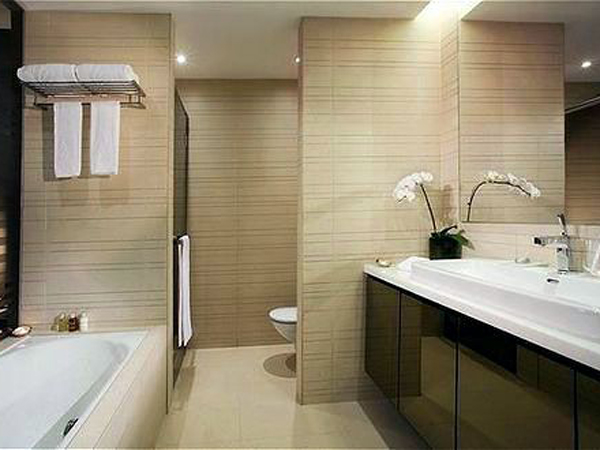 luxury-bathroom-reno1-600x450